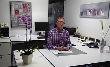 Thomas Steinbrenner Thomas Steinbrenner bei der Arbeit